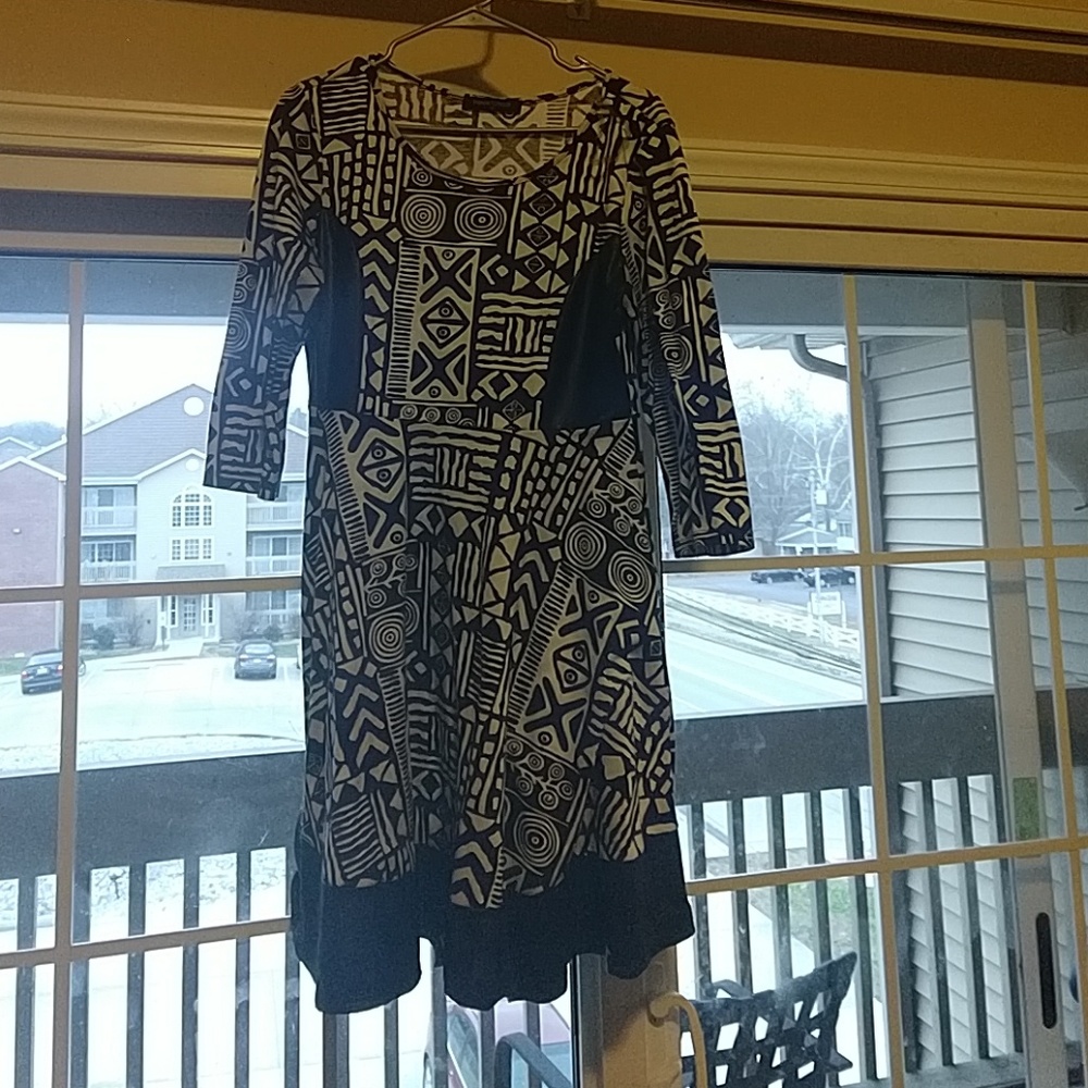 Mid-length sleeve mini dress